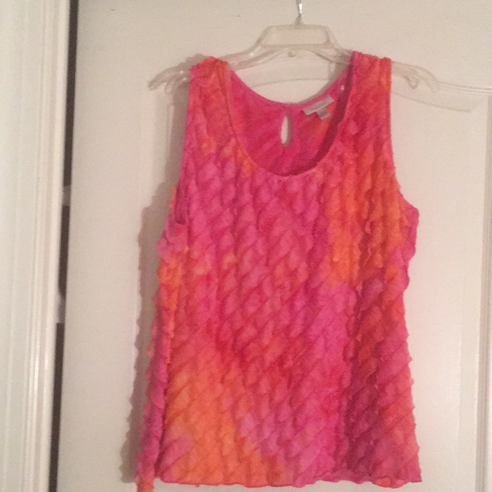 Women plus size sleeveless top